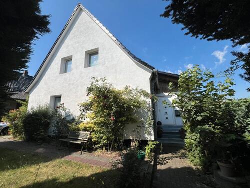Foto - Gemütliches Zuhause mit großen nicht einsehbarem Grundstück