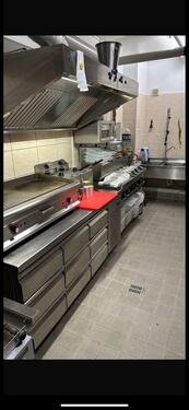 Foto - Eingerichteter Gastro Betrieb Pizza Burger Croque