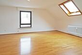 Foto - 2,5 Zimmer DG-Wohnung in Hockenheim zu vermieten