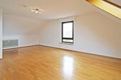 Foto - 2.5 Zimmer Dachgeschoßwohnung zur Miete in Hockenheim