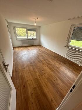 Foto - 2,5 Zimmerwohnung mit Terrasse und Stellplatz
