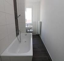 Ein Schnapper...helle 2-RW mit modernem Wannenbad!!! - Freiberg