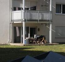 schöne 2,5 Zimmerwohnung mit sonnenverwöhnter Terrasse - Neckartenzlingen