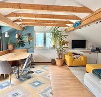 PROVISIONSFREI! 4Z-Dachgeschosswohnung über den Dächern von Lage