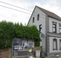 Attraktive drei Zimmer Etagenwohnung mit zwei Bädern - Solingen Aufderhöhe