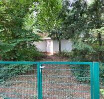 Einzigartiges Waldgrundstück mit Wochenendhaus und Teichzugang - Garbsen Berenbostel