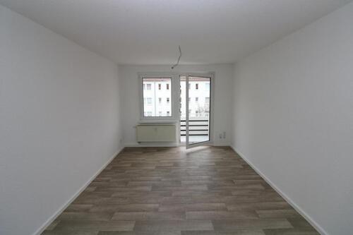 Foto - 3...2...1...meins...tolle 3-RW mit Wanne & Balkon!!!