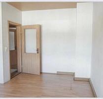 3 Zimmer Wohnung in Gräfenthal - 380,00 EUR Kaltmiete, in Gräfenthal (PLZ: 98743)