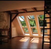 Außergewöhnliche DHH in Pommelsbrunn, sep. Appartement