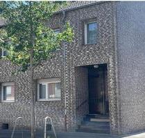 Gepflegtes Mehrgenerationenhaus mit Garten und Garage - Eschweiler