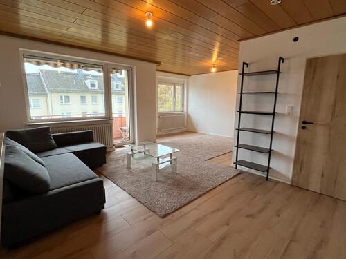 Foto - Teilmöblierte 3 Z-KB Wohnung mit Balkon in Kassel Wolfsanger