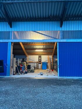 Foto - Halle Stellplätze zu vermieten - 60,00&nbsp;EUR Miete,