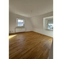 Stilvolle Altbauwohnung am Rotenbühl ca. 90 m² mit EBK - Saarbrücken Kieselhumes