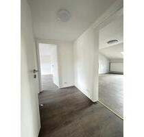 Erstbezug nach Modernisierung: 3,5-Zimmer-Wohnung in Rosbach - Windeck