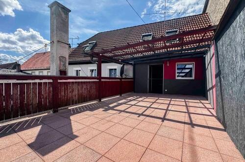 Foto - Schöne 120 qm Maisonette-Whg. mit großer Südterrasse & Kamin