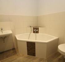 XXL Hoch drei...Etagen-Wohnung mit Wanne, Dusche & Balkon!!!! - Freiberg