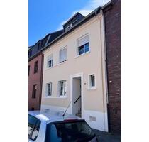 Sanierte 2,5-Zimmerwohnung mit Balkon in MG am Wasserturm - Mönchengladbach Nord
