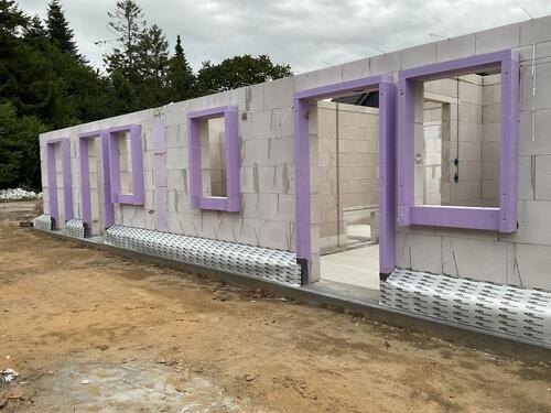 Foto - Doppelhaus im Bau, Rohbau EG fertig, gute Infrastruktur, 2400 EW