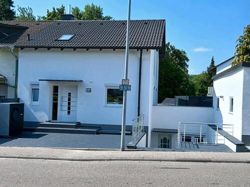 Foto - Einfamilienhaus Einliegerwoh. Top saniert in Klein-Winternheim