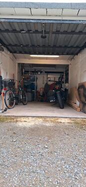 Foto - Garagenstellplatz zur Mitbenutzung ( Motorrad, Moped oder Quad )