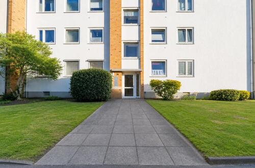 Foto - Provisionsfrei! 4-Zi-Whg. mit Balkon und Garage zu verkaufen