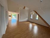Foto - Sonnige 3,5-Zimmer DG Wohnung mit Balkon