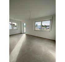 Wunderschöne 3 Zi-Wohnung mit großem Balkon & Einbauküche in Kirchberg - Kirchberg an der Jagst