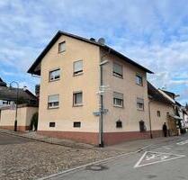 Wohnhaus mit Scheune und DO Garage - Freiburg im Breisgau Munzingen