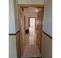 Wohnung im ersten Stock - 1.200,00&nbsp;EUR Kaltmiete, ca.&nbsp; 98,00&nbsp;m&sup2; in Pohlheim (PLZ: 35415)