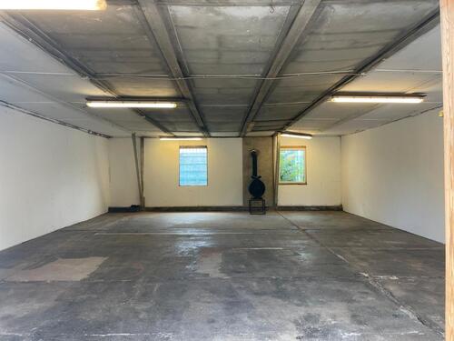 Foto - Hallenfläche mit idealer Verkehrsanbindung ab sofort zu vermieten