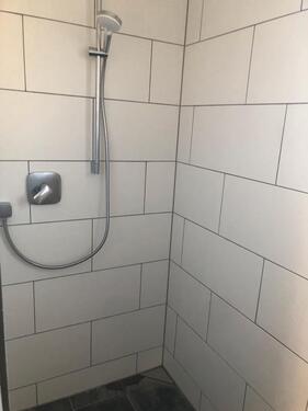 Foto - Schöne Doppelhaushälfte mit Parkplatz und Terrasse