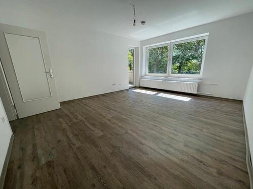 Foto - Helle 3-Zi.-Wohnung im Erdgeschoss mit Balkon