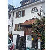 RMH IN PFERSEE ZU VERMIETEN - 1.800,00&nbsp;EUR Kaltmiete, ca.&nbsp; 180,00&nbsp;m&sup2; in Gersthofen (PLZ: 86368)