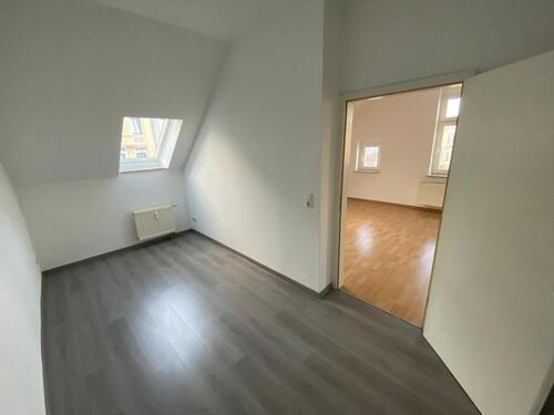 Foto - 2 Zimmer Dachgeschoßwohnung zur Miete in Oschersleben (Bode)