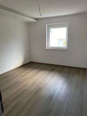 Foto - Vermiete kernsanierte 3-Zimmer Wohnung