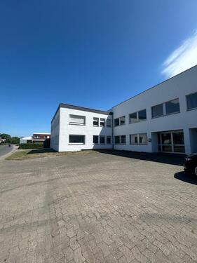 Foto - Stellplätze auf Gewerbegelände - 50,00&nbsp;EUR Miete,