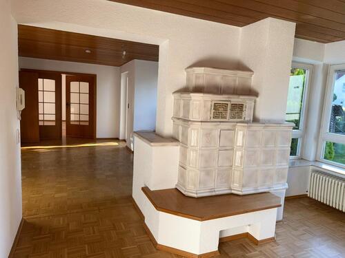 Foto - Sonnige 3,5 Zi EG Gartenwohnung, Holzkachelofen, große Terrasse