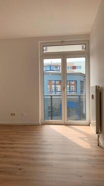 Foto - Schöne, moderne, helle 2 Zimmerwohnung mit Balkon, EBK, Badewanne
