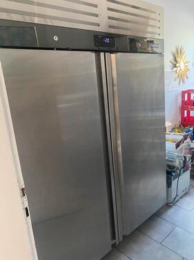 Foto - Gefrierschrank mit Doppeltür - 900,00 EUR Kaltmiete,