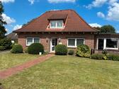 Foto - Schönes Einfamilienhaus mit Garage und großem Grundstück v.privat