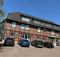 Möblierte Dachgeschosswohnung im Fachwerkhaus - Wolfsburg Ehmen