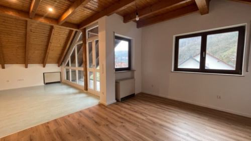 Foto - 4 Zimmer Dachgeschoßwohnung zur Miete in Collenberg