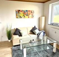 Stilvoll möbliert: Schöne 2Zi-EG-Whg mit Küche & Terrasse, gedämmt, hell & ruhig für 1 Person - Kirchberg