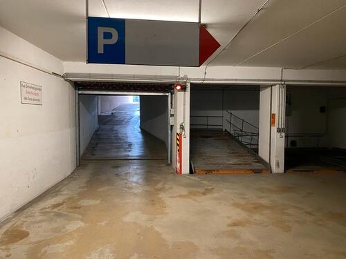 Foto - Garage Tiefgarage Stellplatz Parkplatz