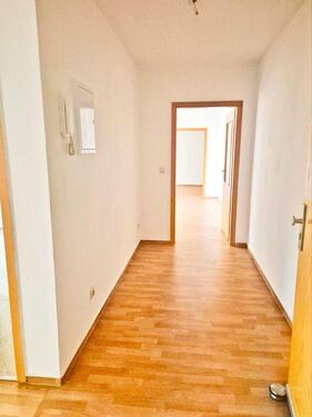 Foto - große helle 3 Raumwohnung mit Stellplatz und Abstellraum