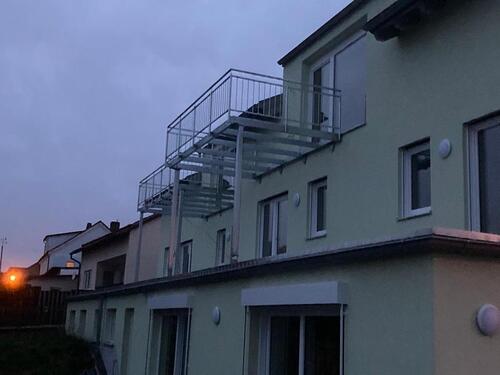 Foto - 4 Zimmer Dachgeschoßwohnung zur Miete in Zell