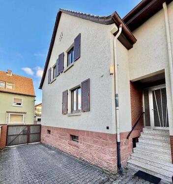 Foto - 6 Zimmer Doppelhaushälfte zum Kaufen in Eisenberg (Pfalz)