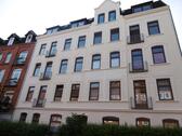 Foto - Altbau-Charme auf 3,5 Zimmern mit Stuck, Flügeltüren & Dielen-Fußboden