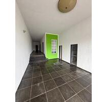 Sanierte Büroeinheit in MachernLübschütz! Inklusive Showroom!