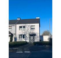 PROVISIONSFREI!Reiheneckhaus mit 2 Garagen in Herten-Langenbochum